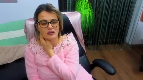 Lisa online show from 01-13-25, 07:43