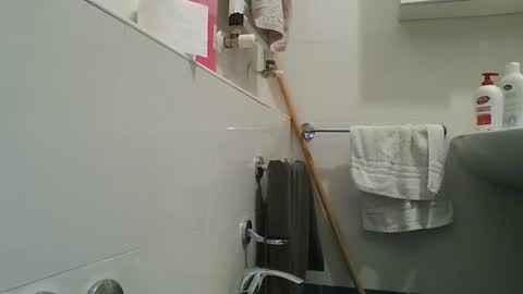 Snapshot of hotandwild2003 chatting on 02-09-26, 02:10 hotandwild2003 online show from 02-09-26, 02:10