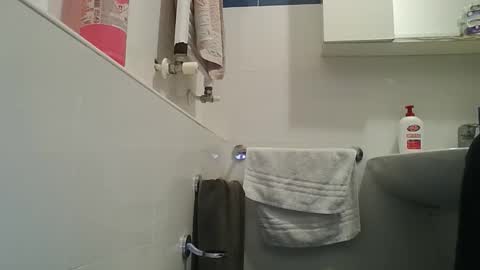 Snapshot of hotandwild2003 chatting on 02-14-26, 04:20 hotandwild2003 online show from 02-14-26, 04:20