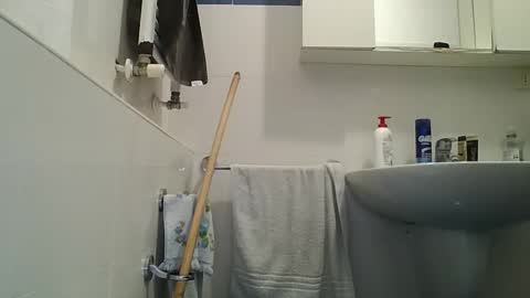 Snapshot of hotandwild2003 chatting on 02-22-26, 08:18 hotandwild2003 online show from 02-22-26, 08:18