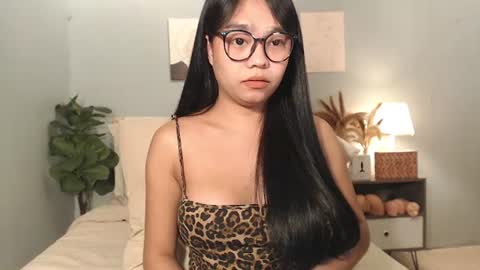 hotasian_gabby69 online show from 06-15-26, 12:35