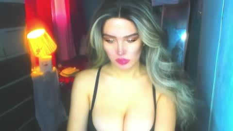 T A N Y A online show from 11-11-25, 02:55