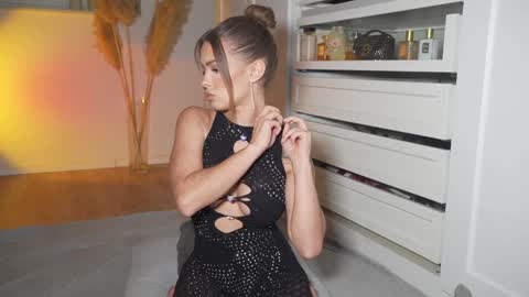 Bella online show from 10-07-25, 08:50