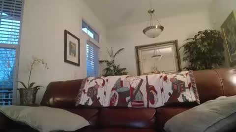 Snapshot of hotblondemilf1962 chatting on 12-04-25, 10:18 hotblondemilf1962 online show from 12-04-25, 10:18