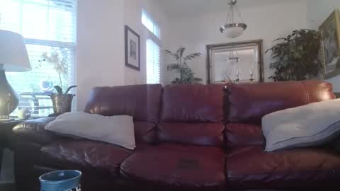 Snapshot of hotblondemilf1962 chatting on 05-31-26, 10:44 hotblondemilf1962 online show from 05-31-26, 10:44