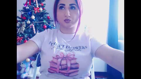 Snapshot of hotboobsmaya chatting on 12-15-25, 09:13 hotboobsmaya online show from 12-15-25, 09:13