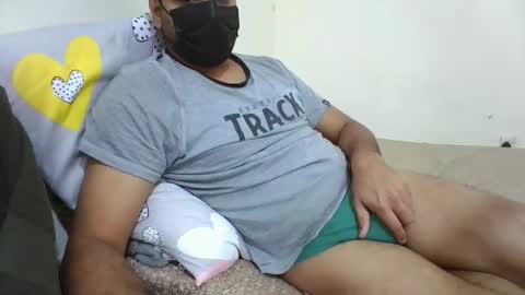 Snapshot of hotboy8677 chatting on 01-10-26, 09:11 Hotboy8677 online show from 01-10-26, 09:11