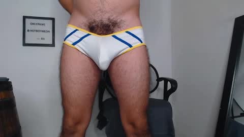 Snapshot of hotboyneon490 chatting on 01-15-25, 12:04 Alex Neon online show from 01-15-25, 12:04