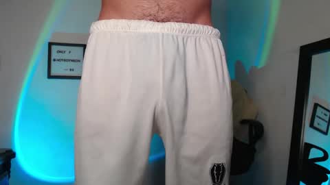 Snapshot of hotboyneon490 chatting on 09-12-25, 11:21 Alex Neon online show from 09-12-25, 11:21