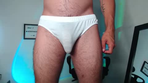 Snapshot of hotboyneon490 chatting on 09-21-25, 12:23 Alex Neon online show from 09-21-25, 12:23
