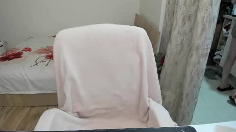 KRISS LUNA online show from 06-11-26, 09:57