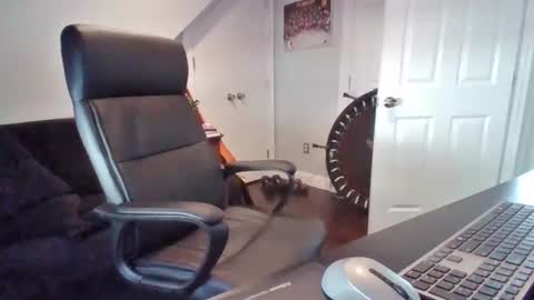 Snapshot of hotdog1124 chatting on 02-27-26, 12:49 hotdog1124 online show from 02-27-26, 12:49