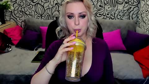 Alice online show from 01-13-25, 02:42