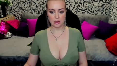 Alice online show from 02-06-25, 02:37