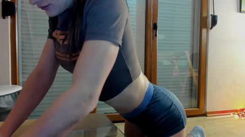 Erika  online show from 02-02-25, 09:02