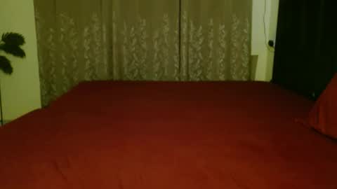 Snapshot of hoteliza6 chatting on 12-04-25, 05:54 Eliza i dont show face in any show online show from 12-04-25, 05:54