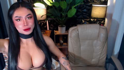 Snapshot of hotevatrans chatting on 12-05-24, 02:09 EVA online show from 12-05-24, 02:09