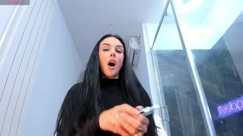 Snapshot of hotfallingdevil chatting on 09-24-25, 04:38 hotfallingdevil online show from 09-24-25, 04:38