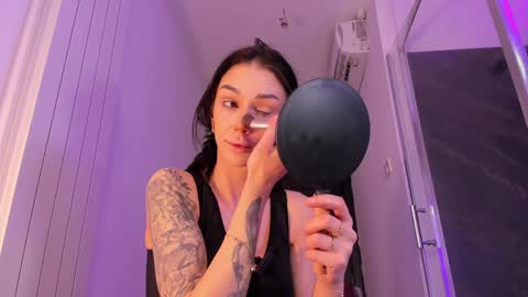 hotfallingdevil online show from 03-05-26, 05:36