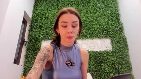 hotfallingdevil online show from 04-03-26, 05:05