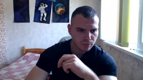 Snapshot of hotfitbboy_2001 chatting on 07-27-26, 08:54 Alex online show from 07-27-26, 08:54