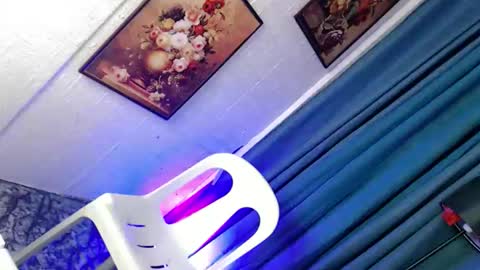 hotfucking_queen1111 online show from 11-17-25, 05:35