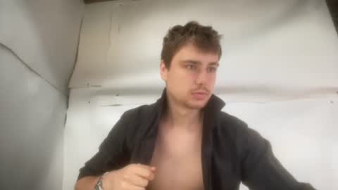 Snapshot of hotgentleman_3003 chatting on 07-13-26, 07:44 William online show from 07-13-26, 07:44