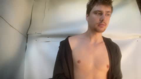 Snapshot of hotgentleman_3003 chatting on 07-25-26, 07:39 William online show from 07-25-26, 07:39