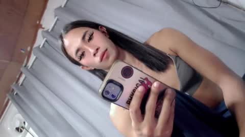 hotgirl_krisxx online show from 07-20-26, 10:56