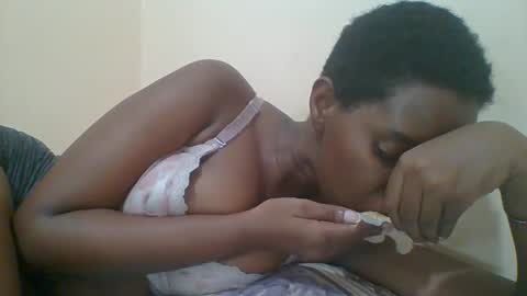 Queen online show from 02-14-25, 04:58