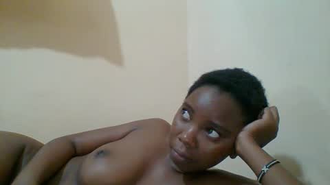 Queen online show from 02-14-25, 07:44