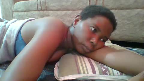 Queen online show from 02-26-25, 10:36