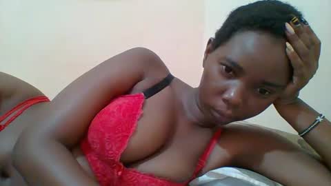 Queen online show from 03-07-25, 04:35