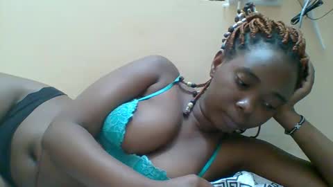 Queen online show from 10-12-25, 06:07