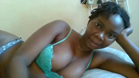 Queen online show from 03-03-26, 05:02