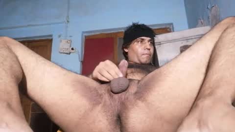 Snapshot of hotguy333526 chatting on 06-05-26, 10:48 hotguy333526 online show from 06-05-26, 10:48