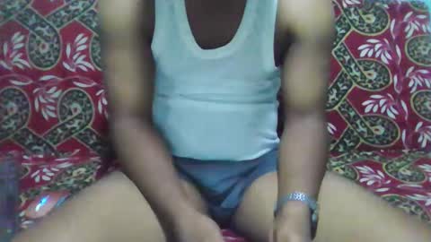 hotguyy001 online show from 05-22-26, 02:51