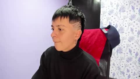 hannah online show from 11-06-25, 02:45