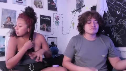 Sam and Nico online show from 09-19-25, 04:51