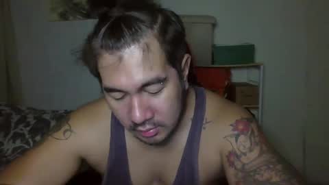 Snapshot of hothunkybear23 chatting on 12-15-24, 12:40 Khel online show from 12-15-24, 12:40