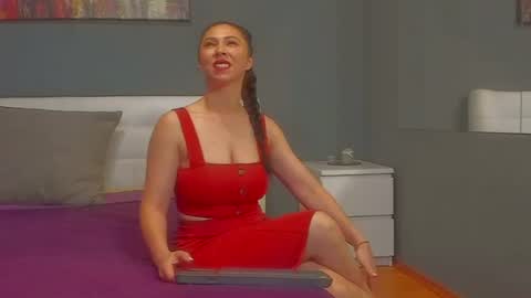 Jennyfer online show from 06-18-26, 04:55