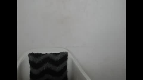 hotjessie0 online show from 03-10-25, 05:11