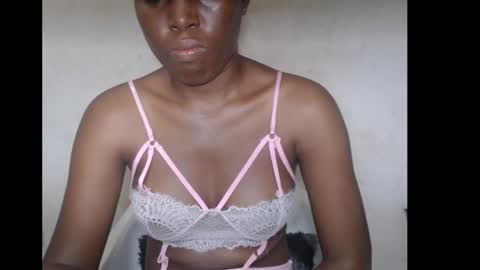 hotjessie0 online show from 11-01-25, 05:20