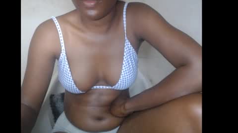 hotjessie0 online show from 11-13-25, 06:23