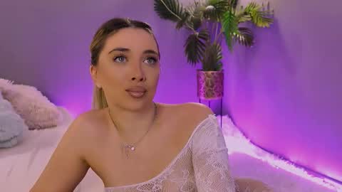 Snapshot of hotjessxx chatting on 03-30-26, 05:19 Maria online show from 03-30-26, 05:19