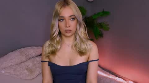 Snapshot of hotjessxx chatting on 05-06-26, 03:46 Maria online show from 05-06-26, 03:46