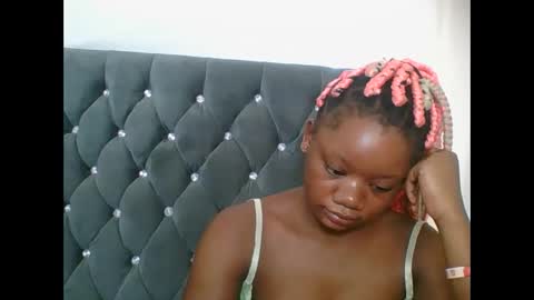 LOYCE online show from 02-25-26, 06:34