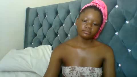 LOYCE online show from 04-13-26, 10:32