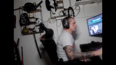 Snapshot of hotkinkytat chatting on 01-31-25, 02:37 hotkinkytat online show from 01-31-25, 02:37