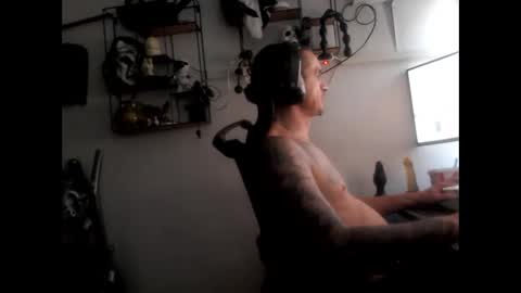 Snapshot of hotkinkytat chatting on 02-19-25, 11:38 hotkinkytat online show from 02-19-25, 11:38